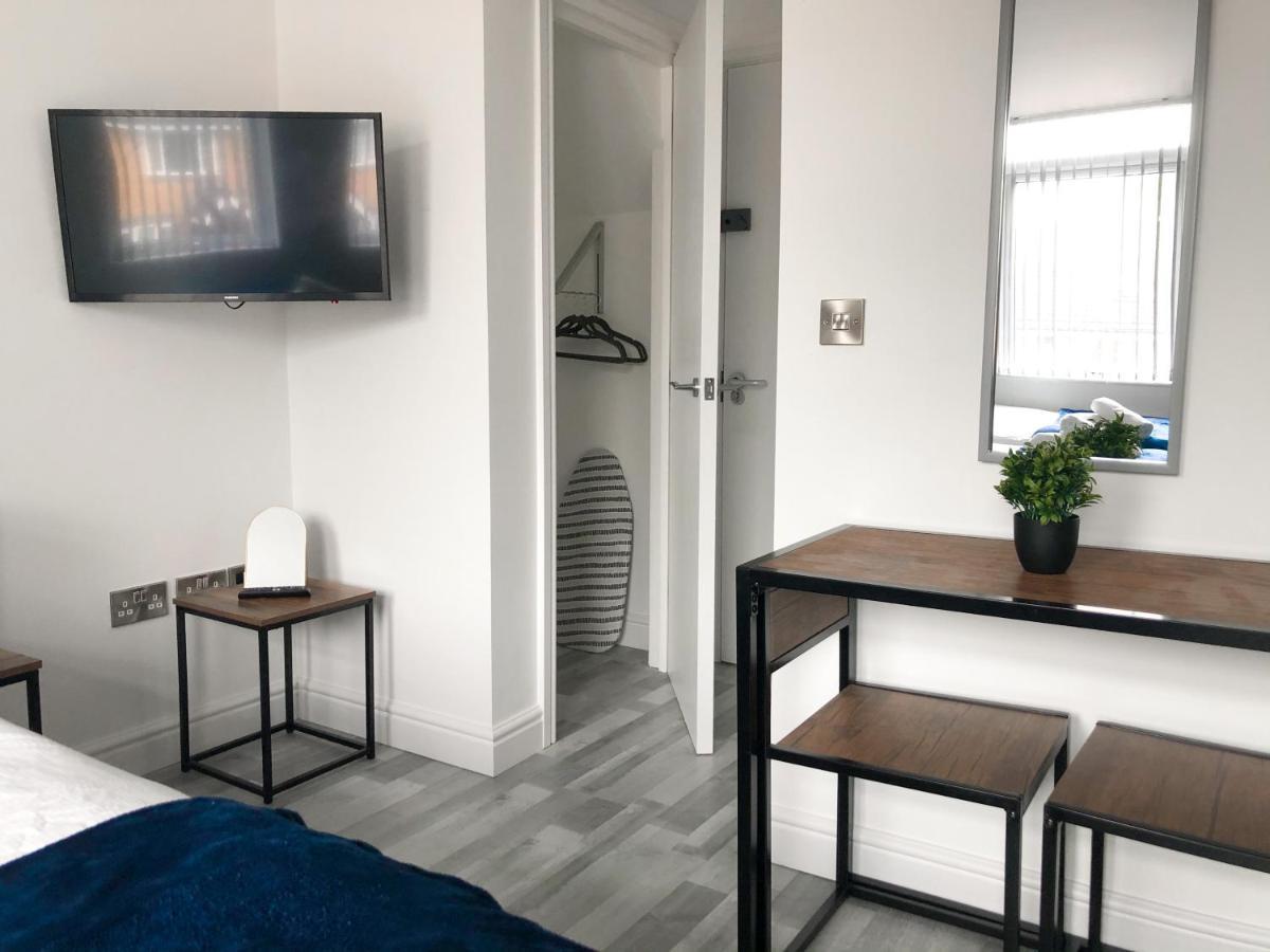 10Min To City - Free Parking - Private Studio - Contractor Friendly Mánchester Exterior foto